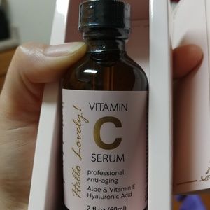 Serum vitamin E,C, aloe...